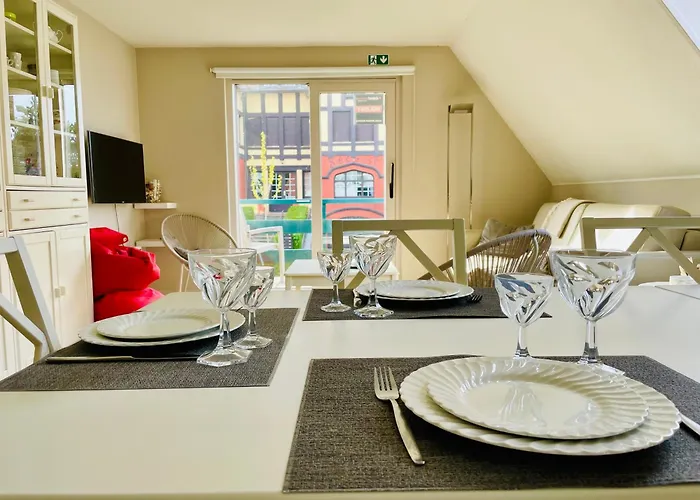 Chateau Petit Sable 0101 *